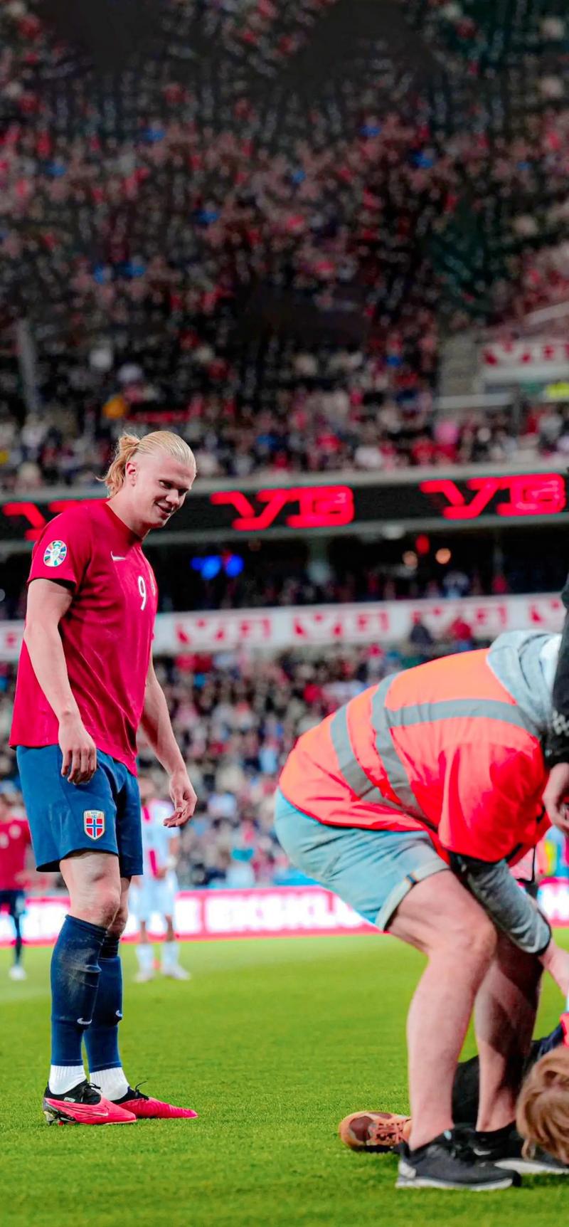 这队打得太团队了（这队配合太默契了）