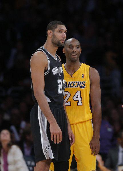 詹姆斯17投4中，纪录被终结，险成输球罪人，最后一传将功补过（17投仅4中，詹姆斯手感低迷，纪录终止险成罪人，末秒一传救主）