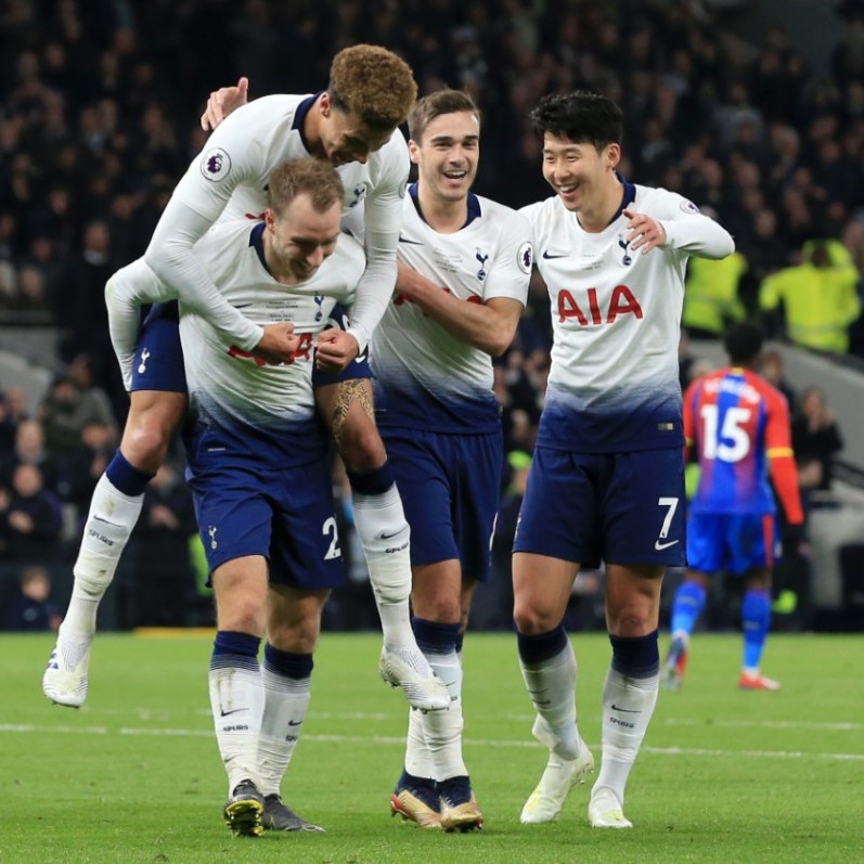 名宿：在我看来莱奥是边锋不是前锋；他配得上米兰10号球衣（名宿称莱奥是边锋非前锋，配得上米兰10号球衣）