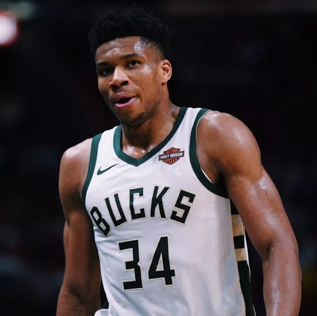 意天空：劳塔罗已返回米兰，即将归队参加训练备战米兰德比（意媒：劳塔罗已回米兰，近期将与球队合练迎战米兰德比）