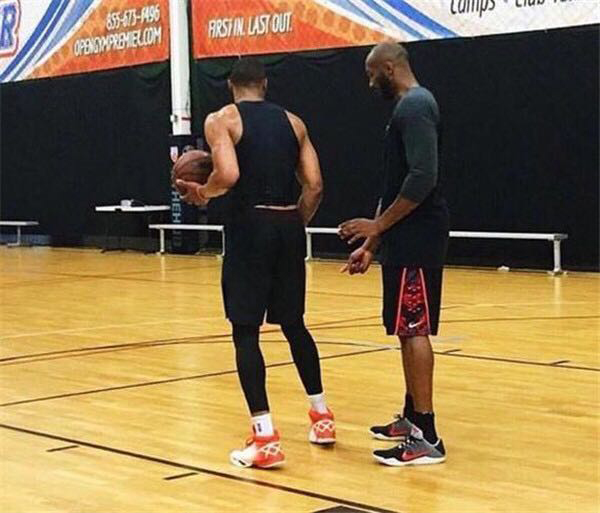 虎父无犬子，路易斯-布冯代表捷克U19上演帽子戏法（子承父威！路易斯-布冯为捷克U19独中三元）