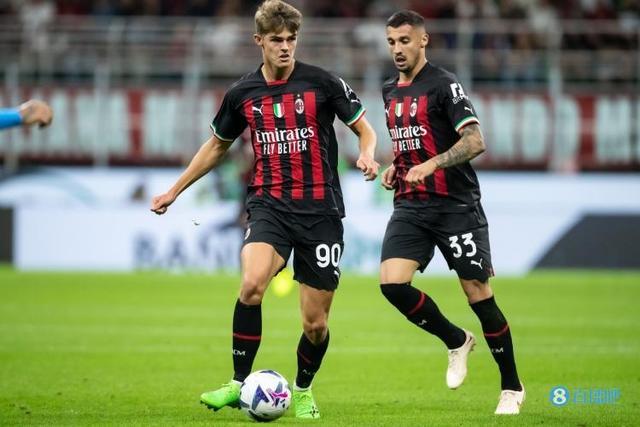 拿瓶子砸他 拿瓶子砸他